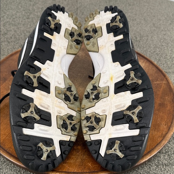 Nike Air Shoes Mens 10.5 Golf Cleat Sneakers Black White 379212-011 - Picture 9 of 11